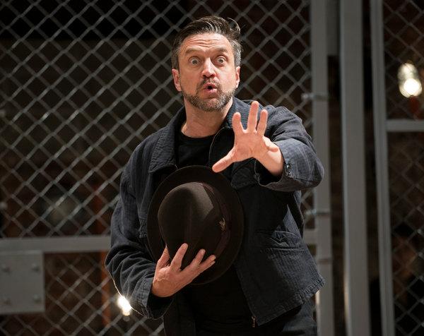 Resistible Rise Of Arturo Ui The Www totaltheater
